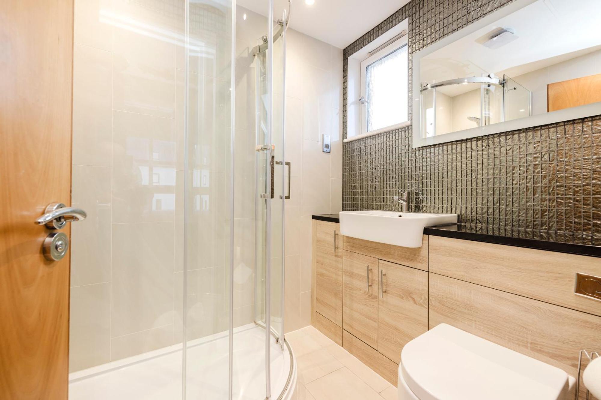 Joivy Stylish Apartment With Balcony In Old Town เอดินบะระ ภายนอก รูปภาพ